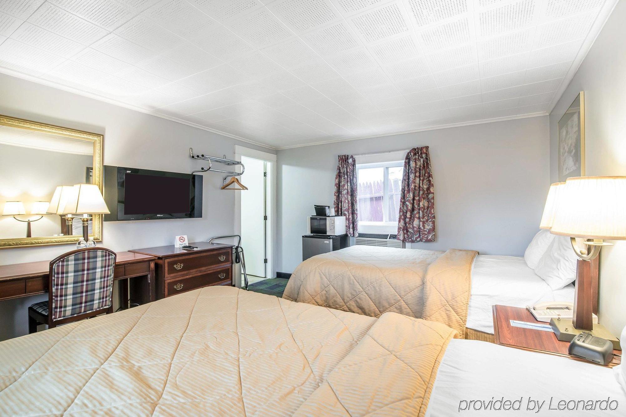 Royal Inn Claremont Ngoại thất bức ảnh